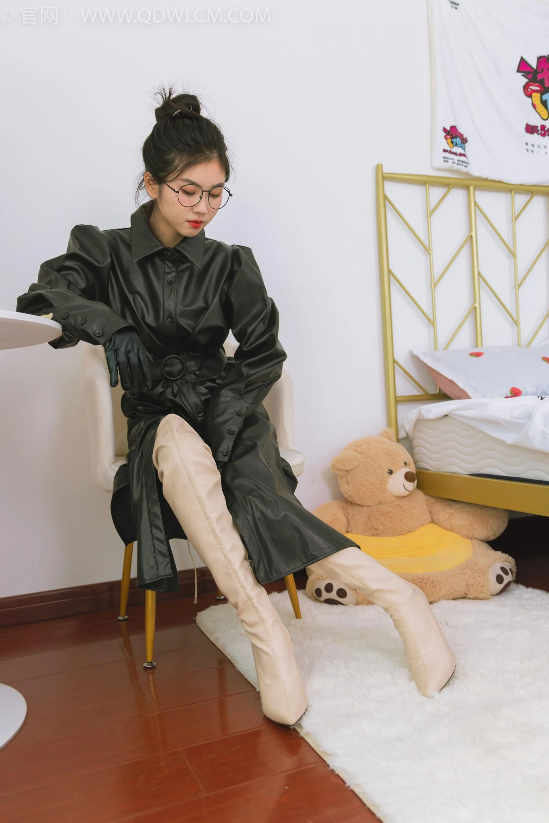 物恋传媒 NO.1510 米米-深邃的光 [151P]插图8